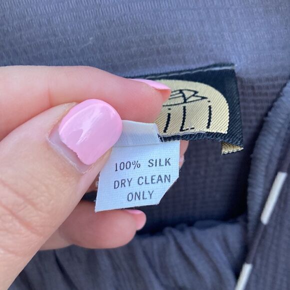 DAyLiLi Silk Two Piece Gray Long Sleeve Cardigan & Pull-on Midi/maxi Skirt Set - Picture 6 of 13